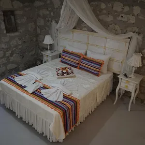 aysece-butik-otel.hotelsofizmir.com/
